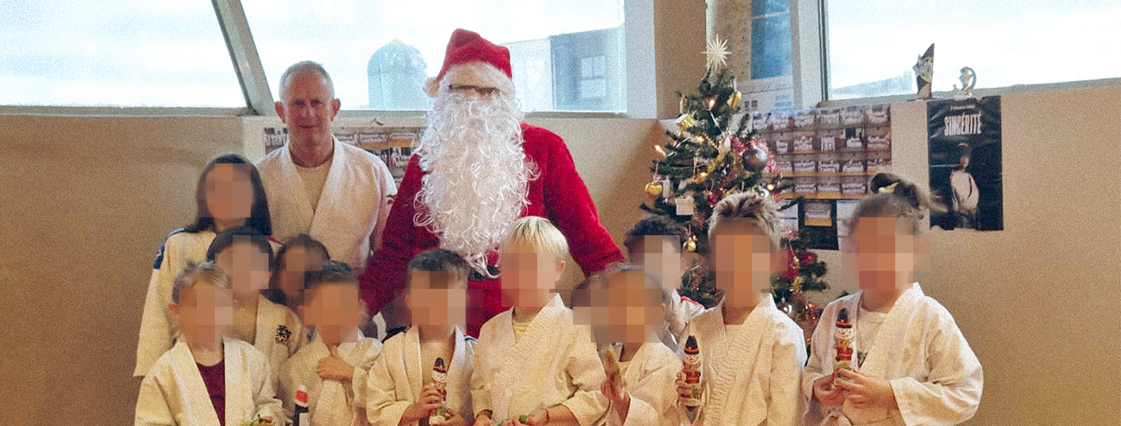 Portrait en gros plan du père Noel au JCPE